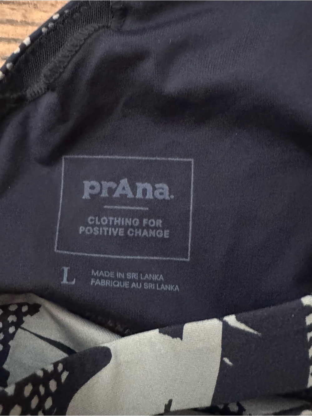 prAna Marine Street Swimsuit Bikini Top in SEASIDE Black Green/Khaki L EUC - Picture 3 of 3